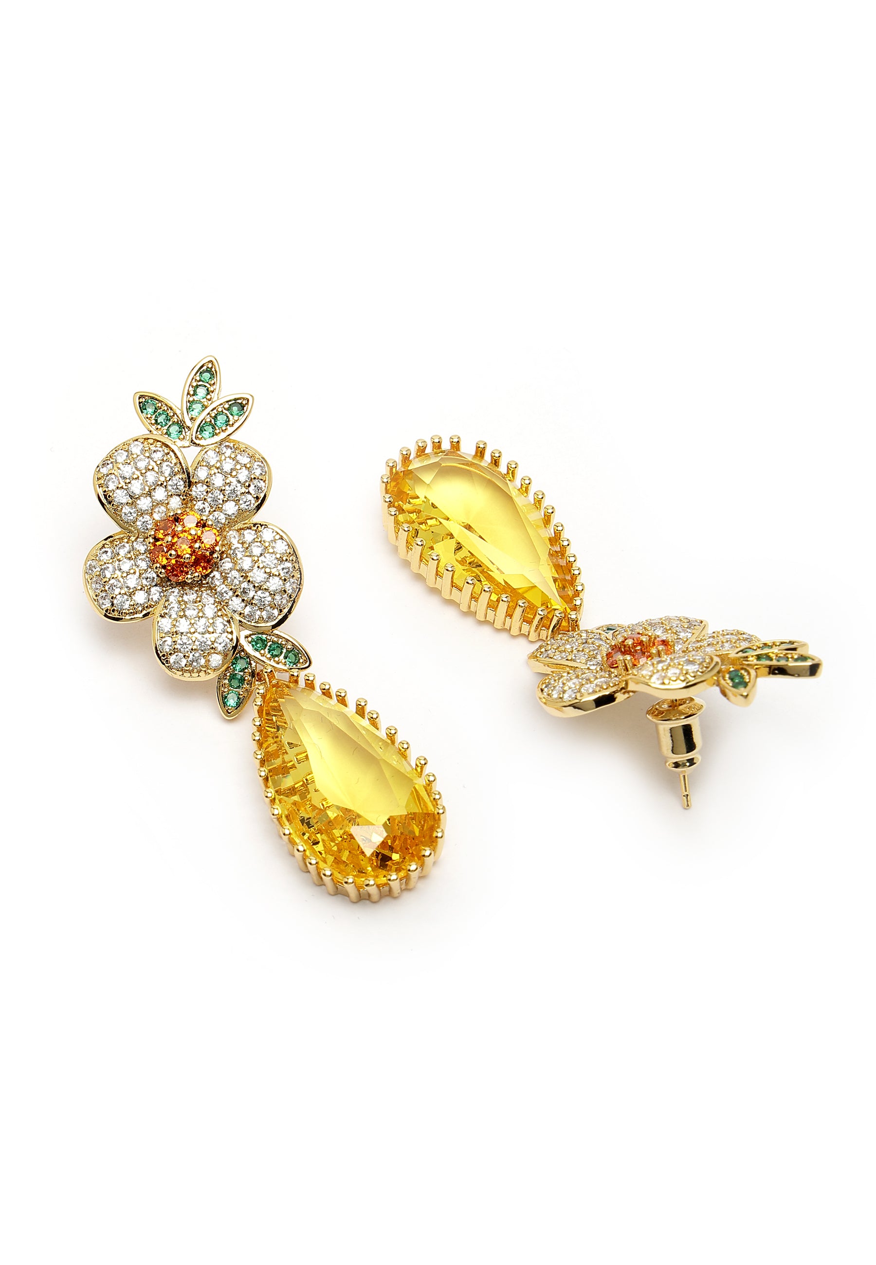 Magnifiques boucles d'oreilles pendantes en zircone florale