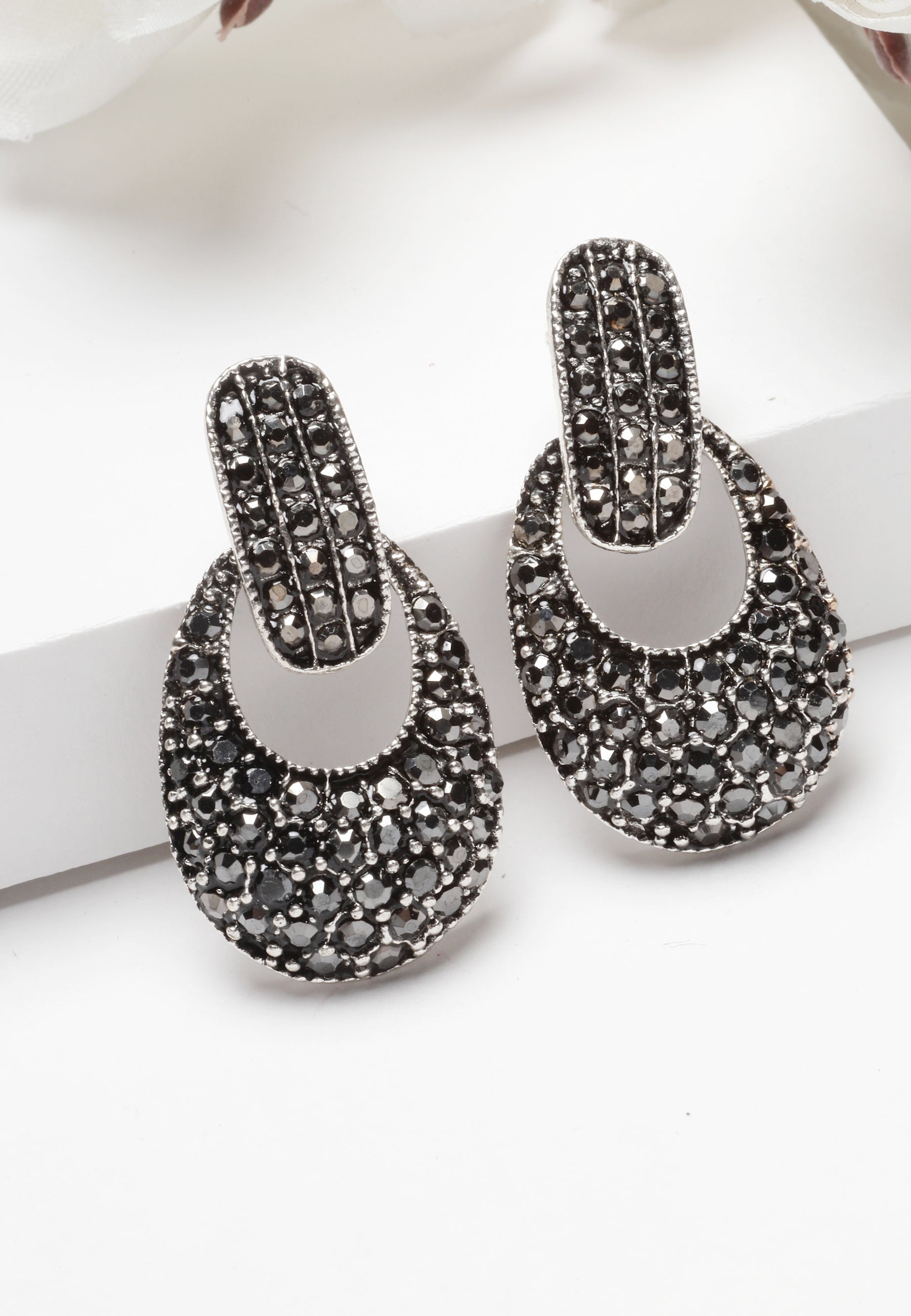 Mali Fiona Black Crystal Earrings