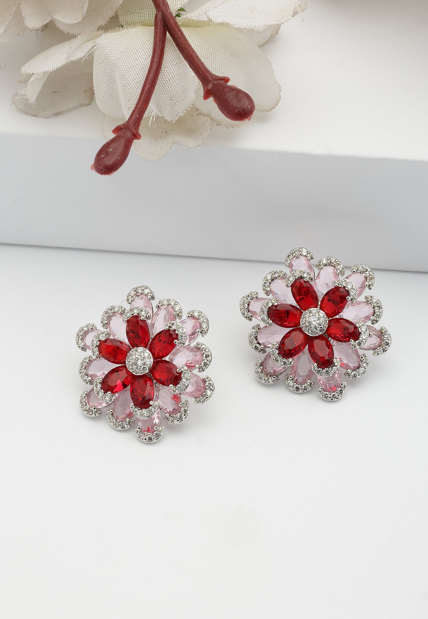 Boucles d'oreilles florales rouge rubis