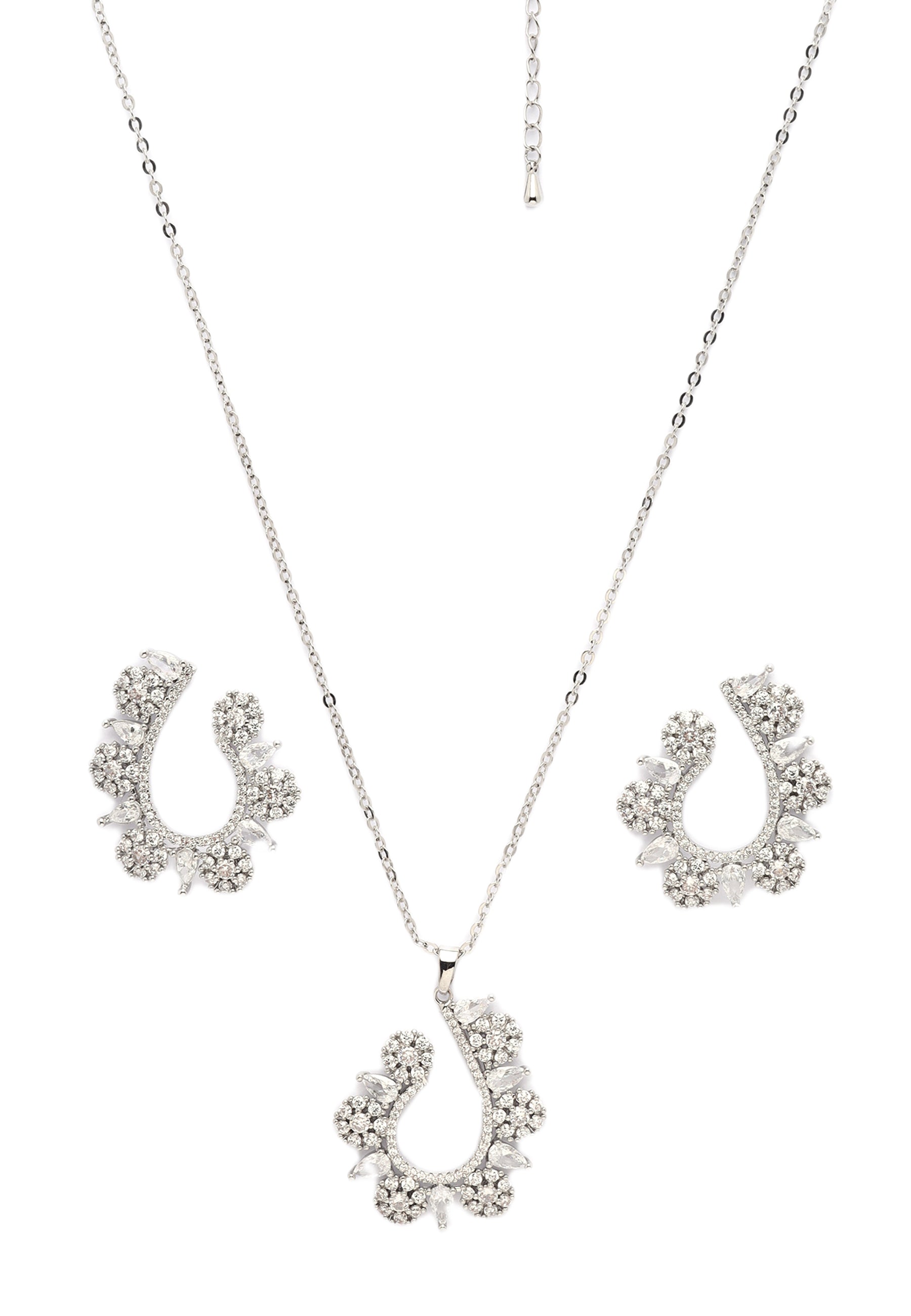 Fijne Bloemoorbellen en Ketting Set