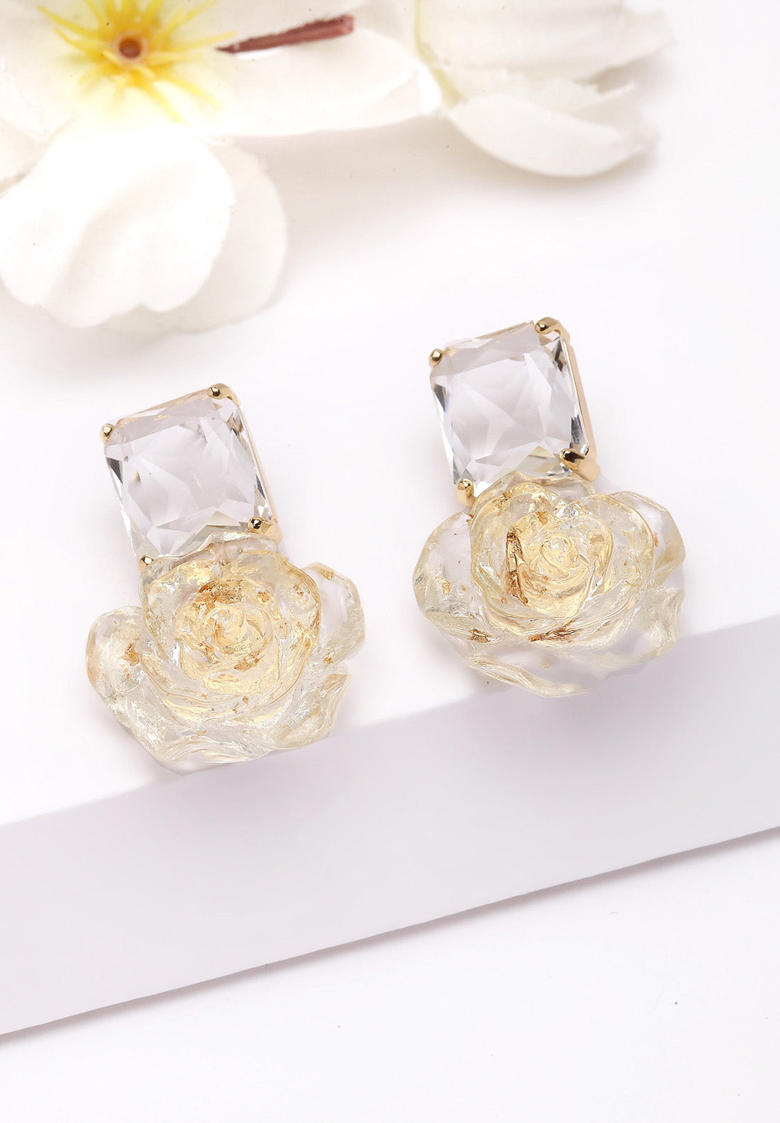 Pendientes de cristal florales dorados